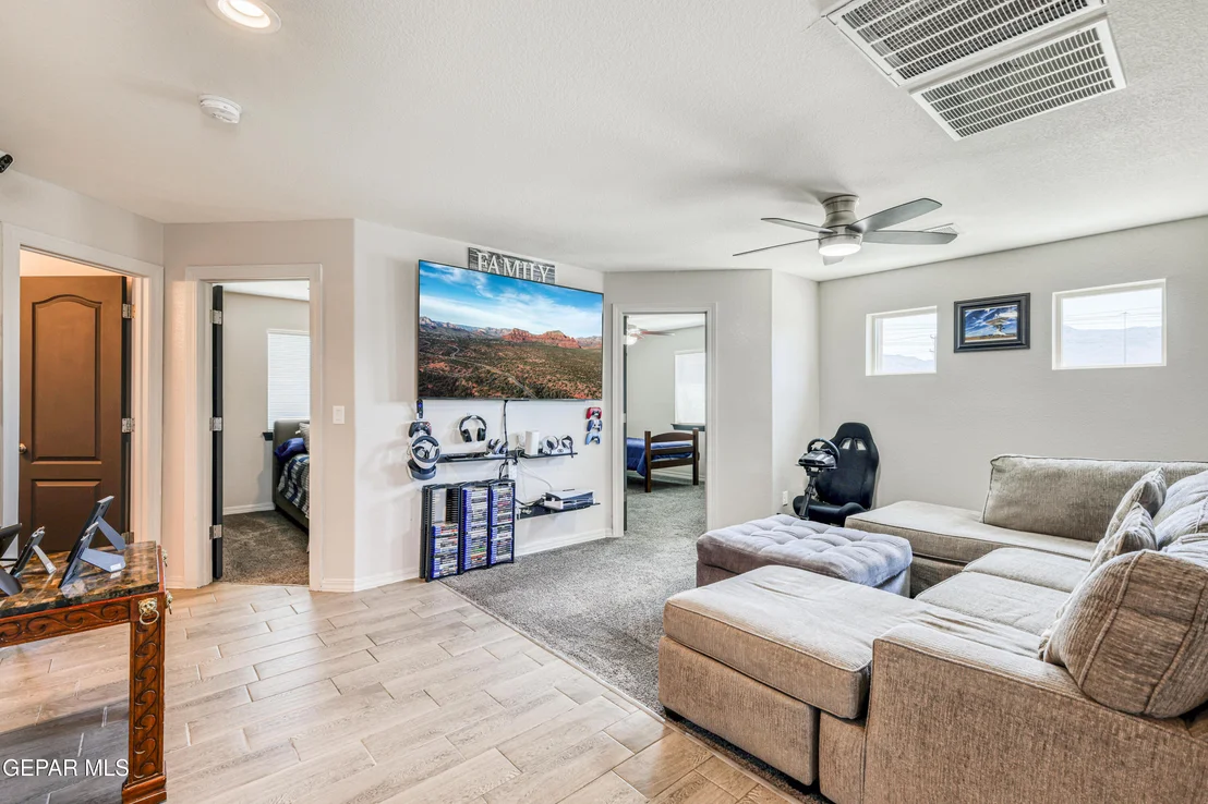 Photo of 6553 GEYSER Drive