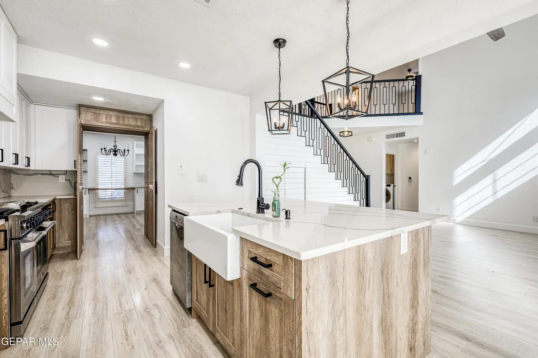 Photo of 918 Bellacumbre Drive
