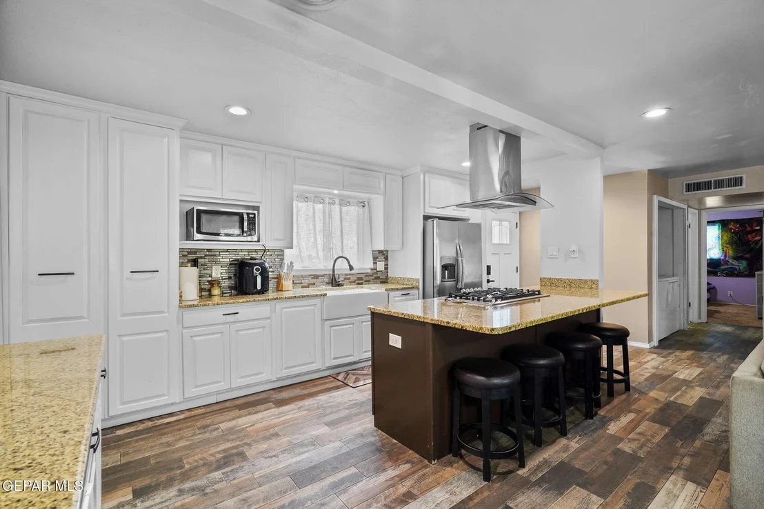 Photo of 3500 ZIRCON Drive