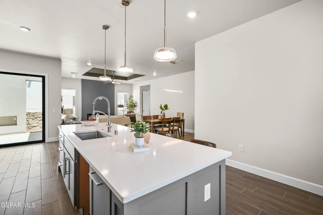 Photo of 808 Fairford Place
