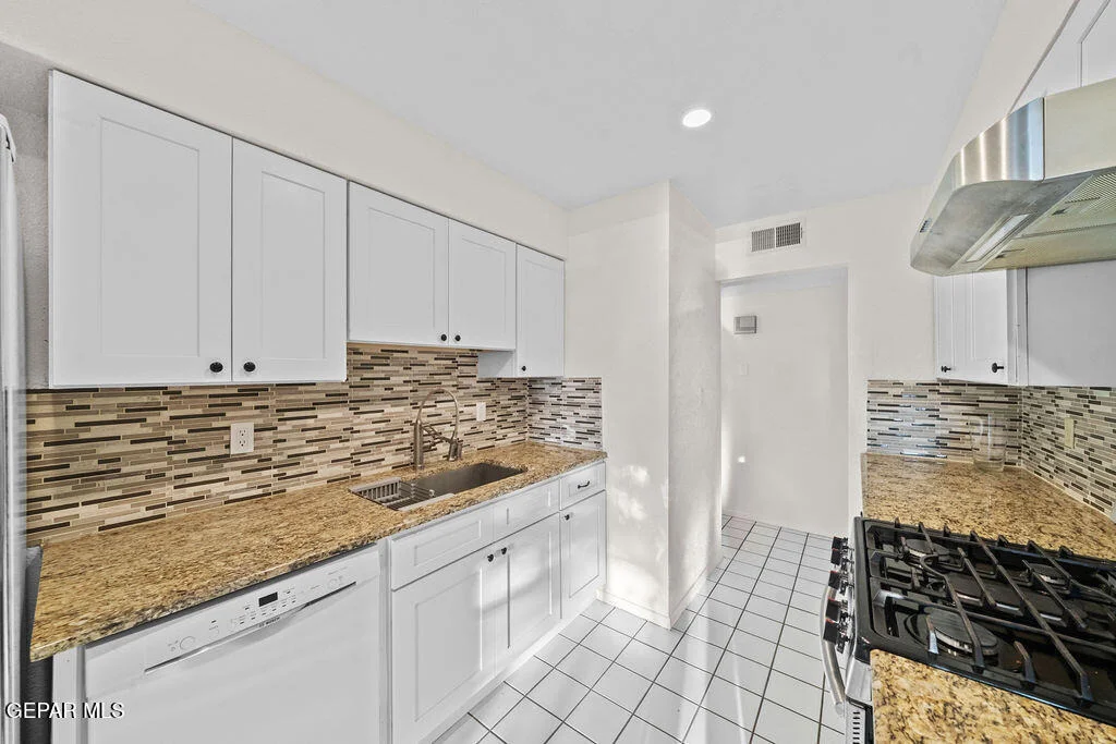 Photo of 220 PYRITE Drive