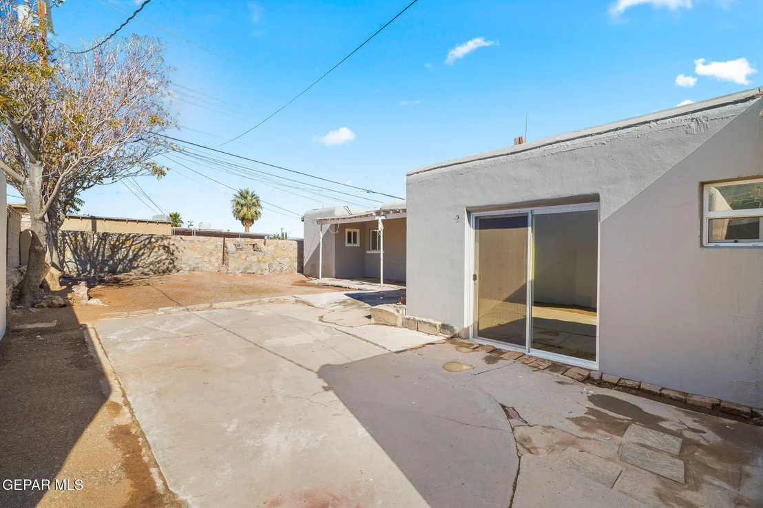 Photo of 3125 Mobile Avenue