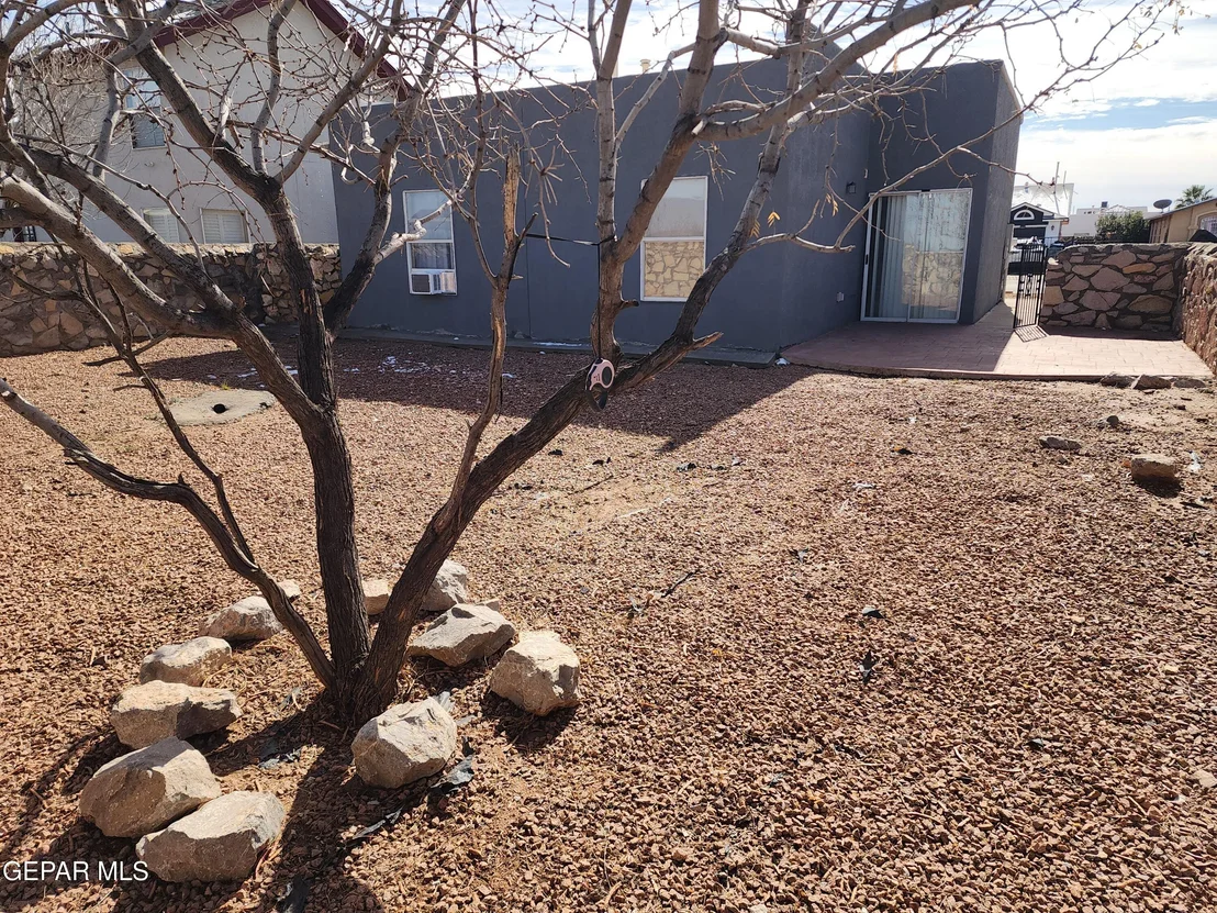 Photo of 6241 Kings Bridge Drive