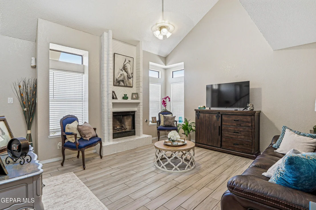 Photo of 1468 GENE TORRES Drive