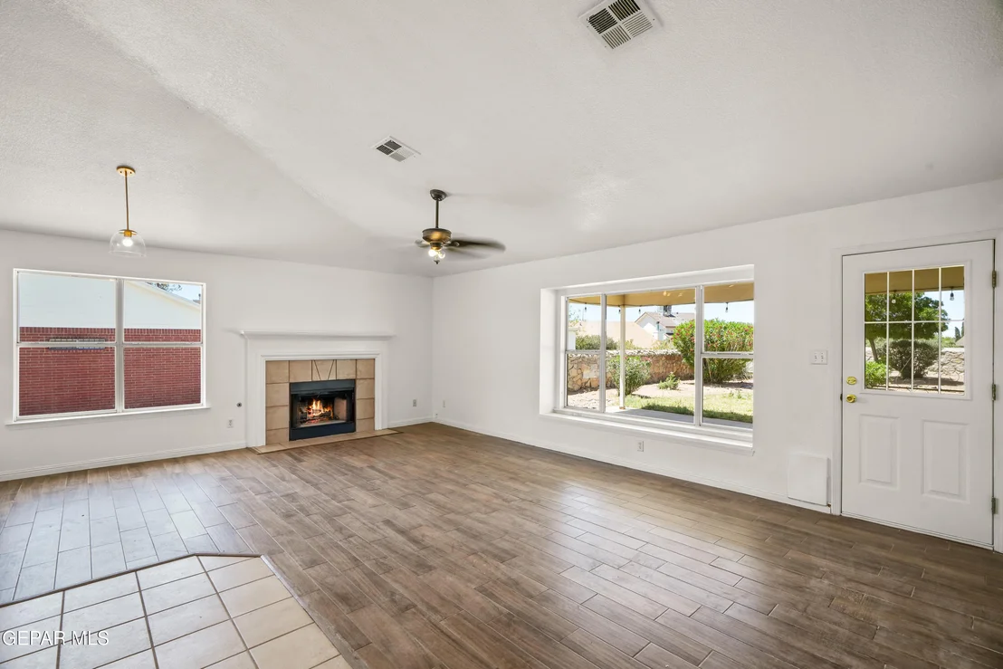 Photo of 7125 Luz De Espejo Drive