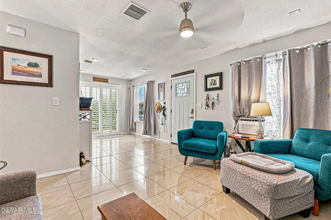 Photo of 905 MADTONE Drive