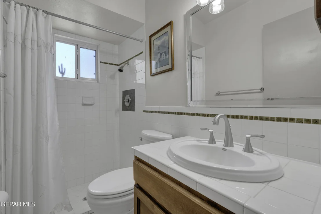 Photo of 801 MONTCLAIR Drive