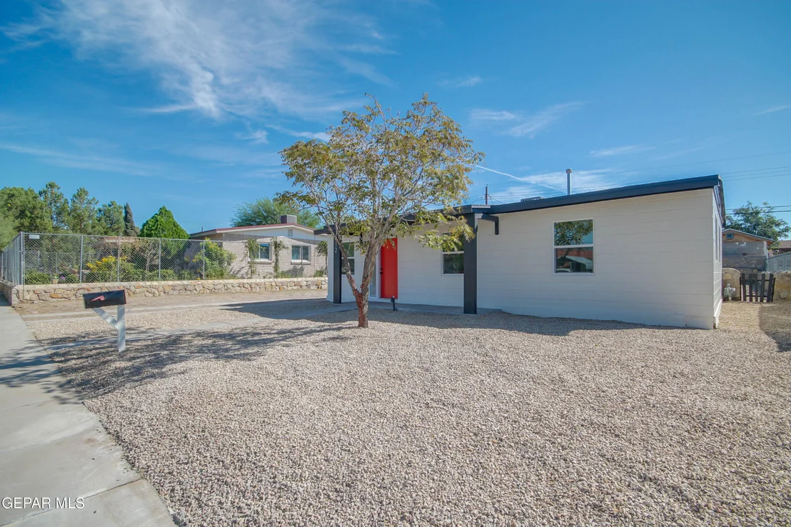 Photo of 812 SANTA BARBARA Drive