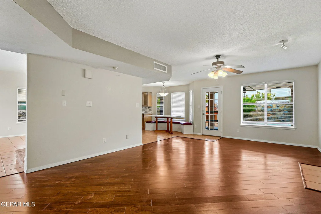Photo of 6313 FRANKLIN RIDGE Drive