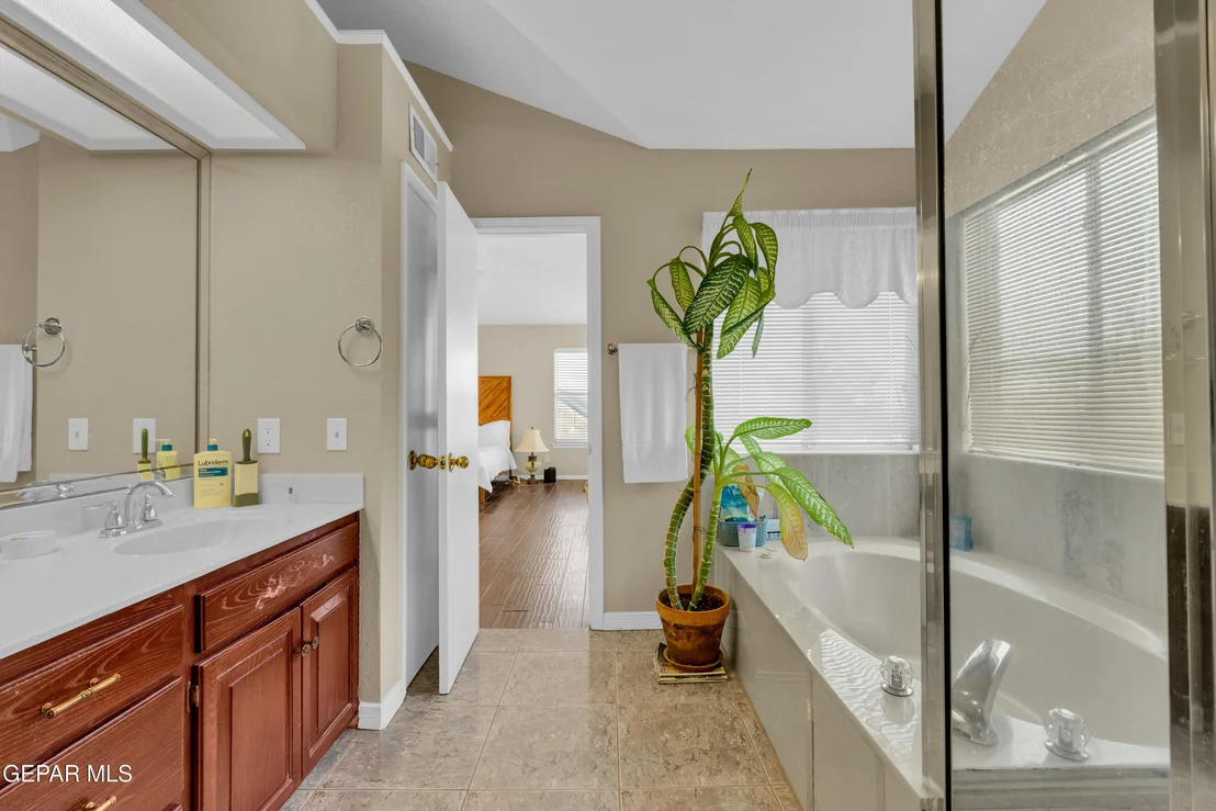 Photo of 1107 SUN RIDGE Drive
