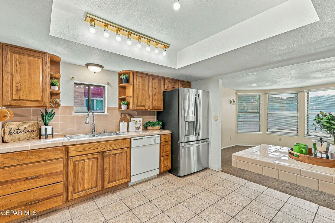 Photo of 3221 WAYSIDE Street