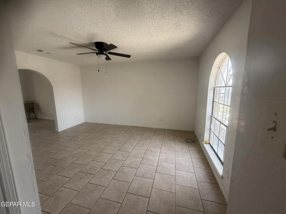 Photo of 5744 Longview Circle