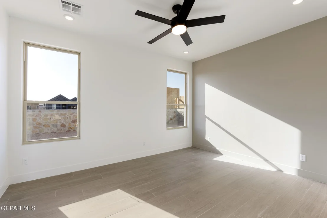 Photo of 617 Paseo De La Reina Street