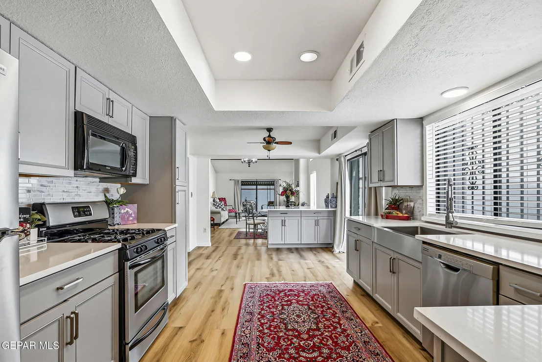 Photo of 5205 VALLEY SPRING Way