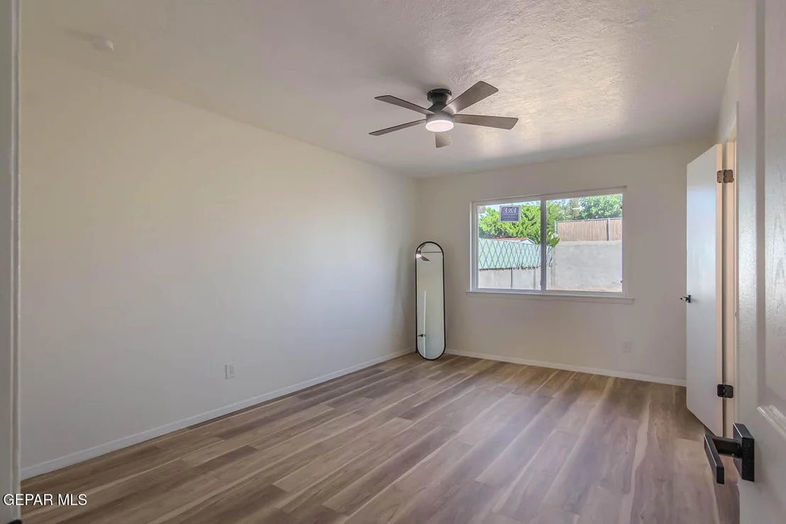Photo of 2820 BEACHCOMBER Drive