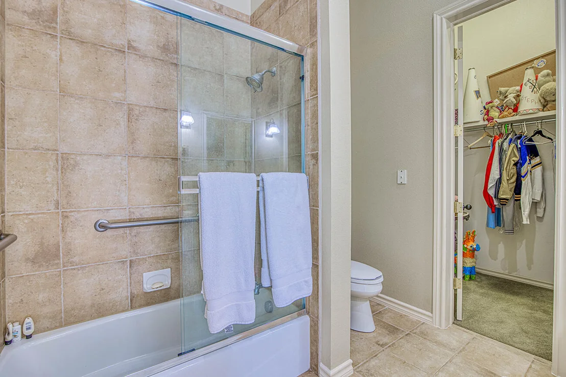 Photo of 656 COX Road