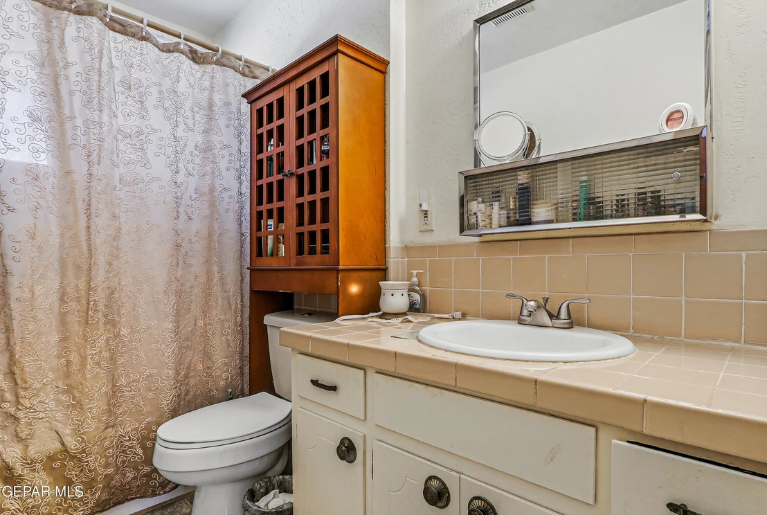 Photo of 10537 SAIGON Drive