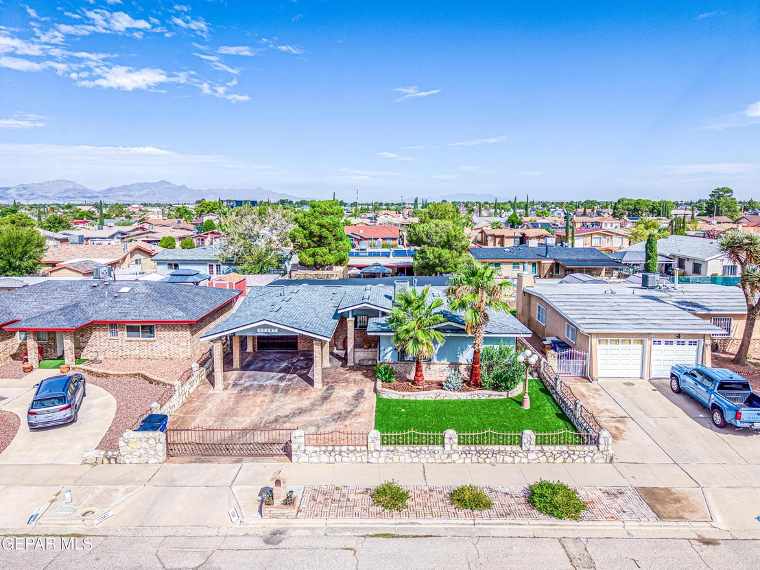 Photo of 11387 BEACH FRONT Drive