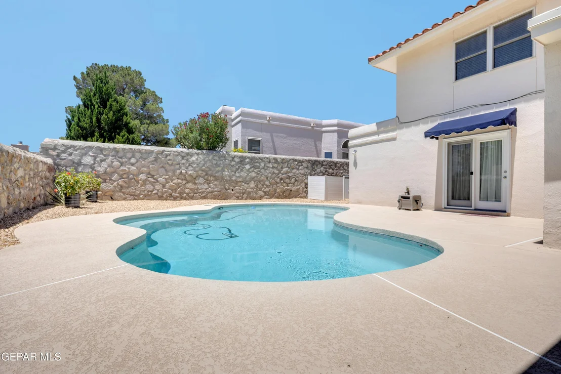 Photo of 7016 TOLUCA Drive