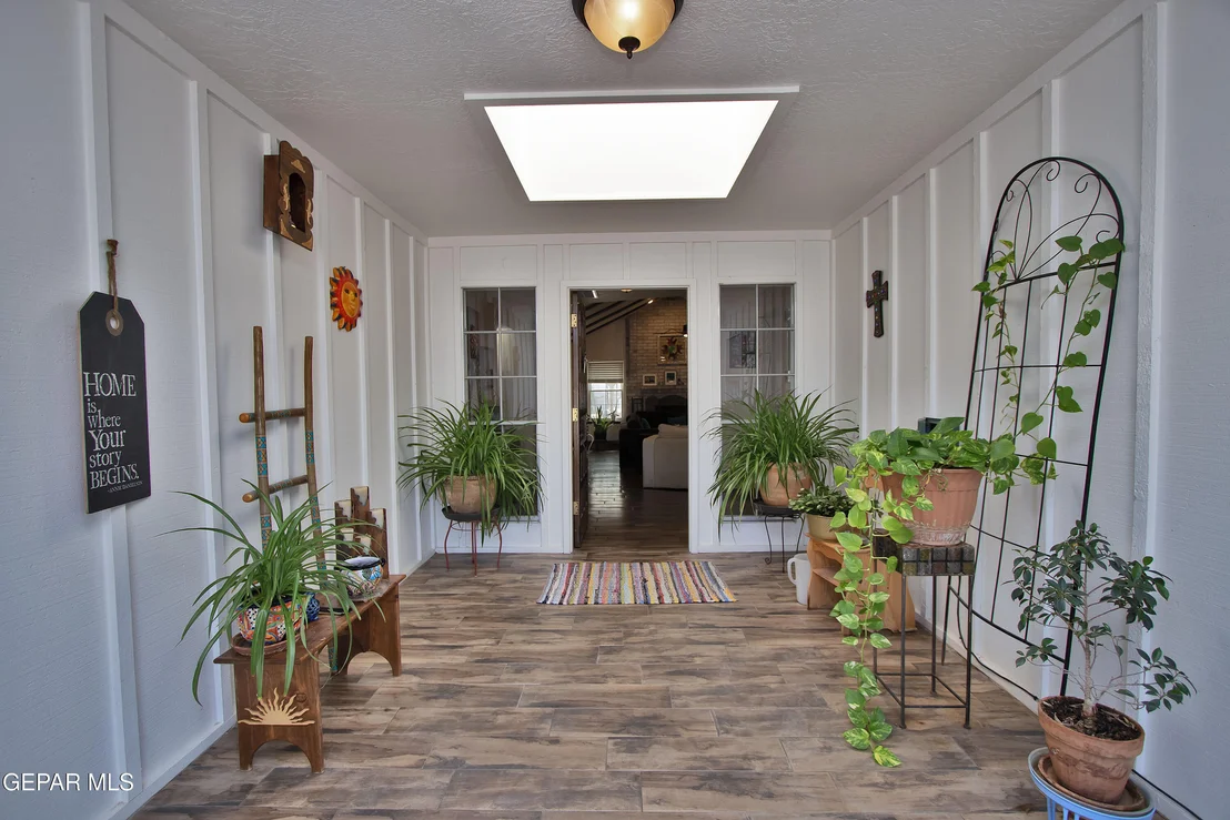 Photo of 516 QUERETARO Drive