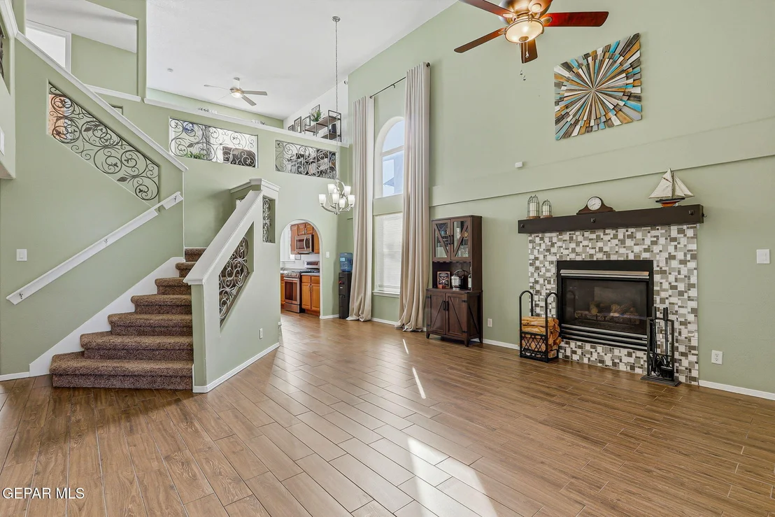 Photo of 10908 NORTHVIEW Drive