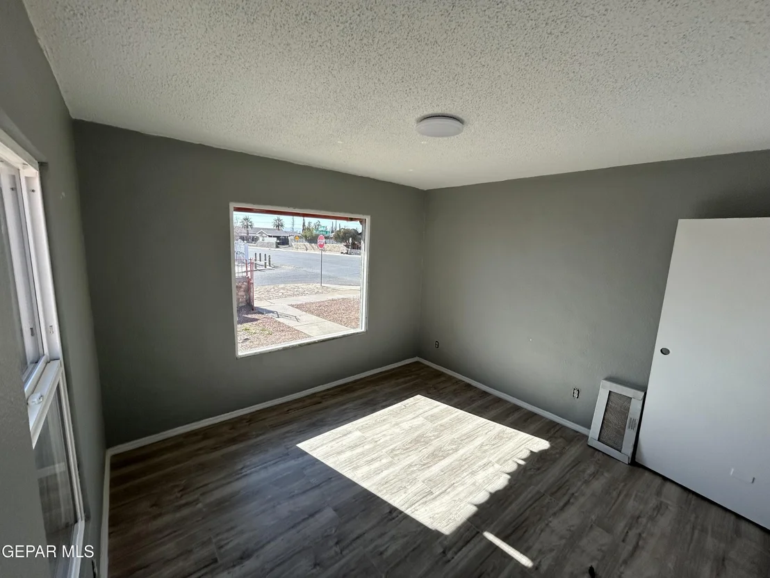 Photo of 3401 NATIONS Avenue