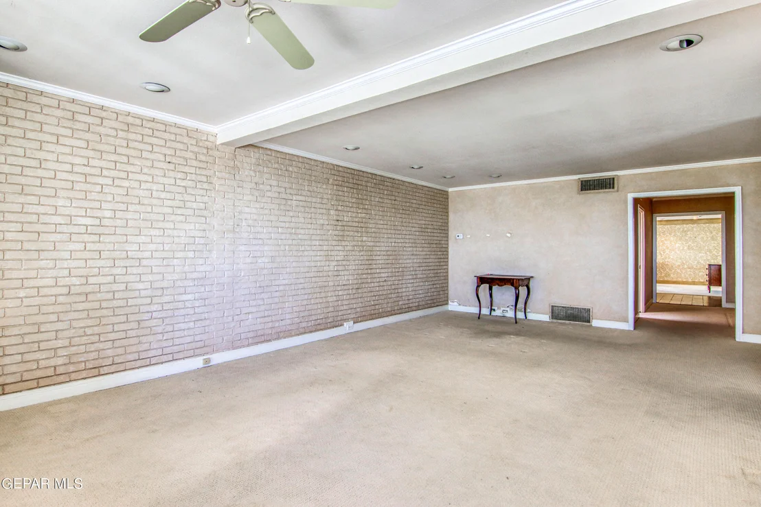 Photo of 6041 TORREY PINES Drive