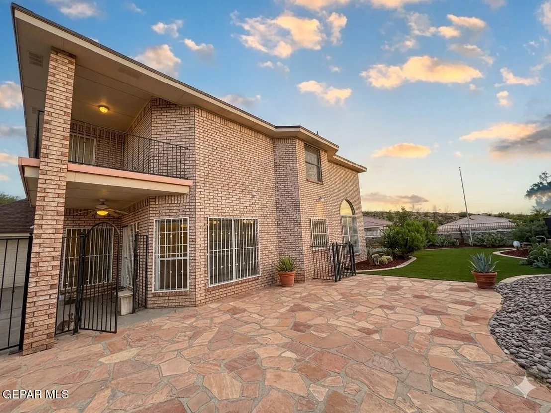 Photo of 6261 LOS BANCOS Drive