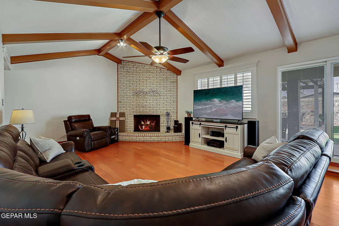 Photo of 9012 SHAVER Drive