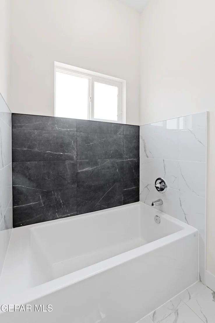 Photo of 3772 Scheme Place