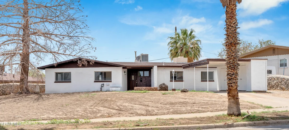 Photo of 6033 Isabella Drive
