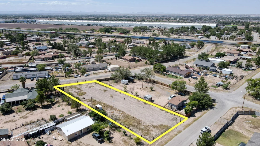 Photo of 410 Valle Rojo Drive