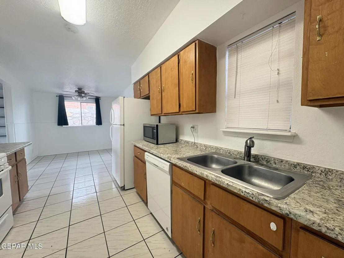 Photo of 10316 ASHWOOD Drive