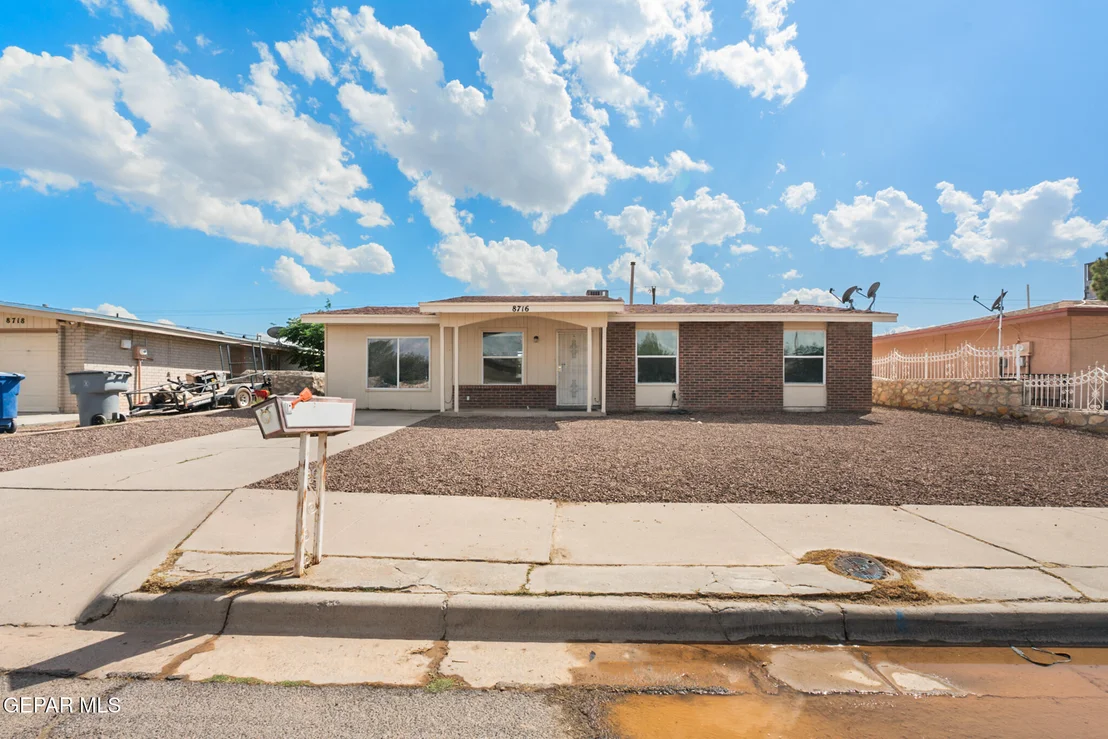 Photo of 8716 APARICIO Drive