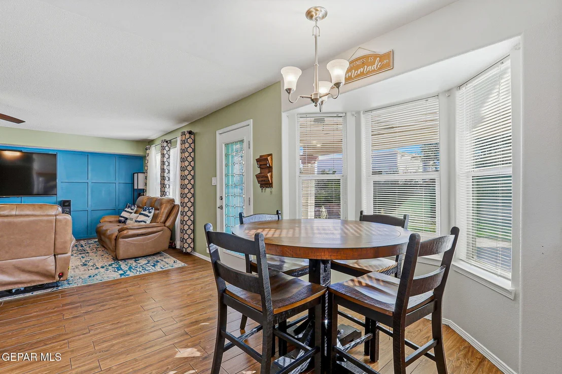 Photo of 10908 NORTHVIEW Drive