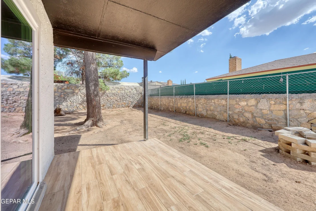 Photo of 2320 SEA SIDE Drive