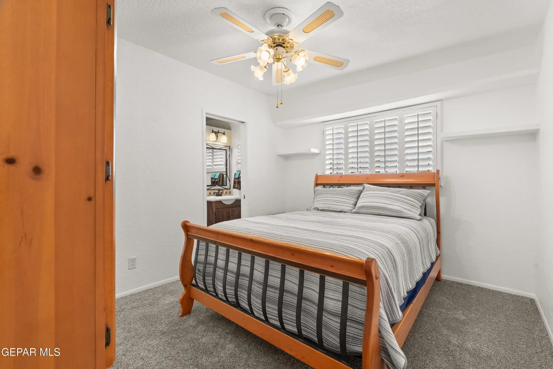 Photo of 5249 DESERT WILLOW Drive