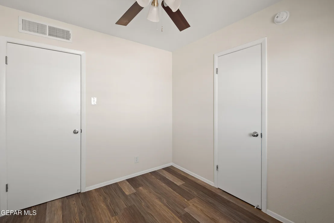 Photo of 5016 DEBEERS Drive