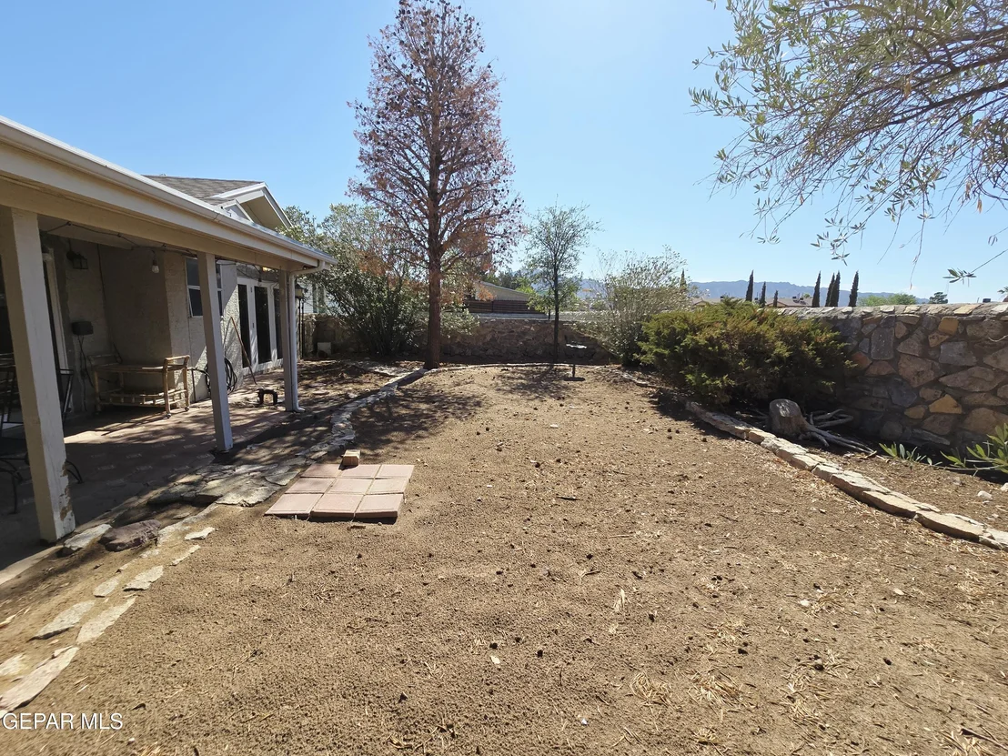 Photo of 8612 Centennial Drive