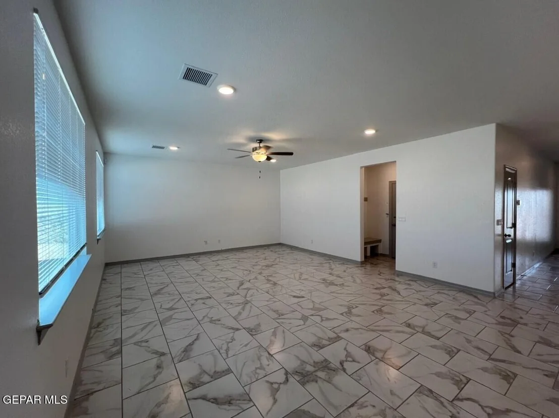 Photo of 3840 Bubble Place