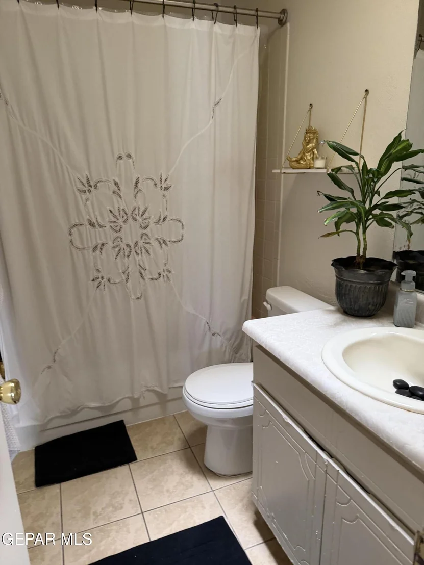 Photo of 1008 ONEIDA Drive