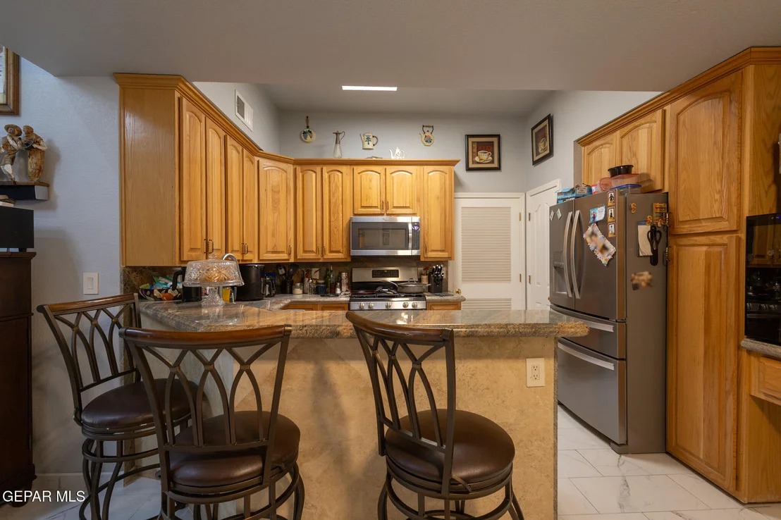 Photo of 6124 RIVER PARK Place