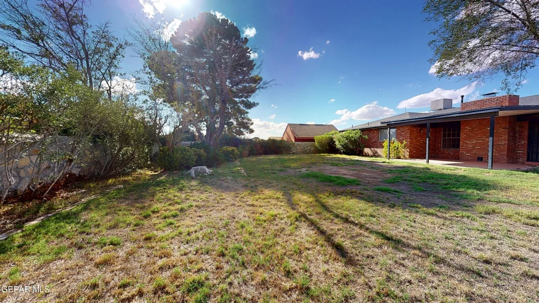 Photo of 720 SOMERSET Drive