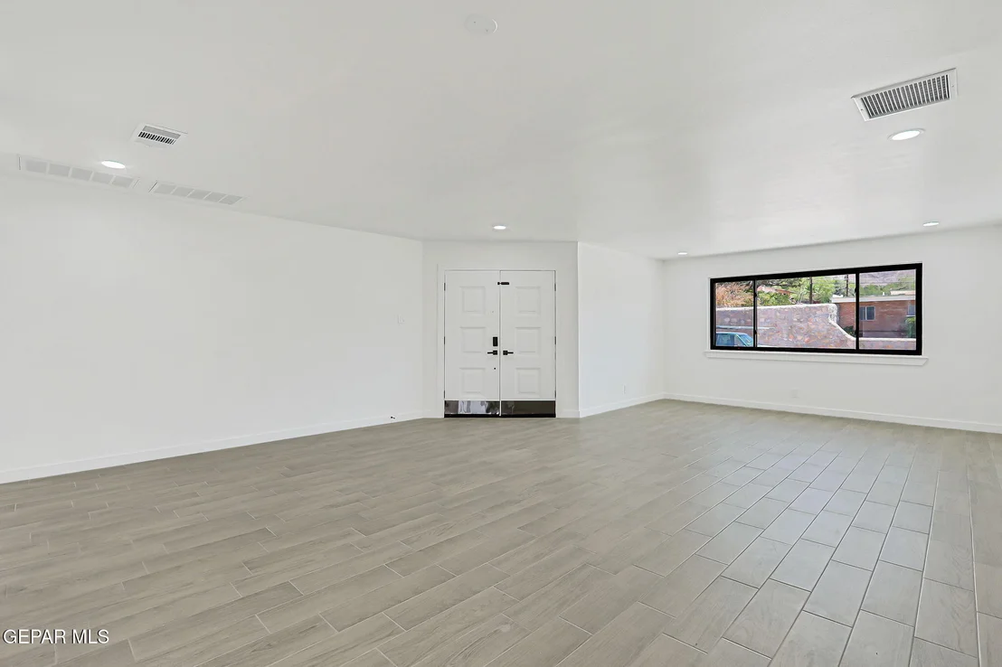 Photo of 5841 Burning Tree Drive