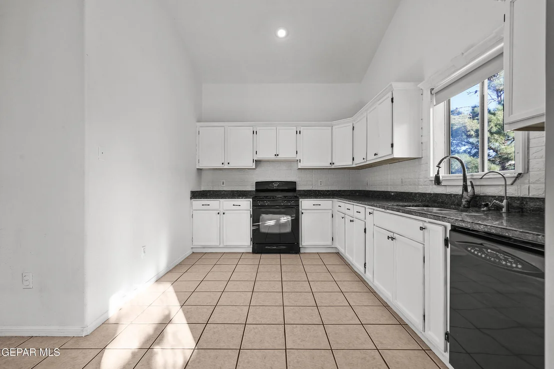 Photo of 12596 SUN TRAIL Drive