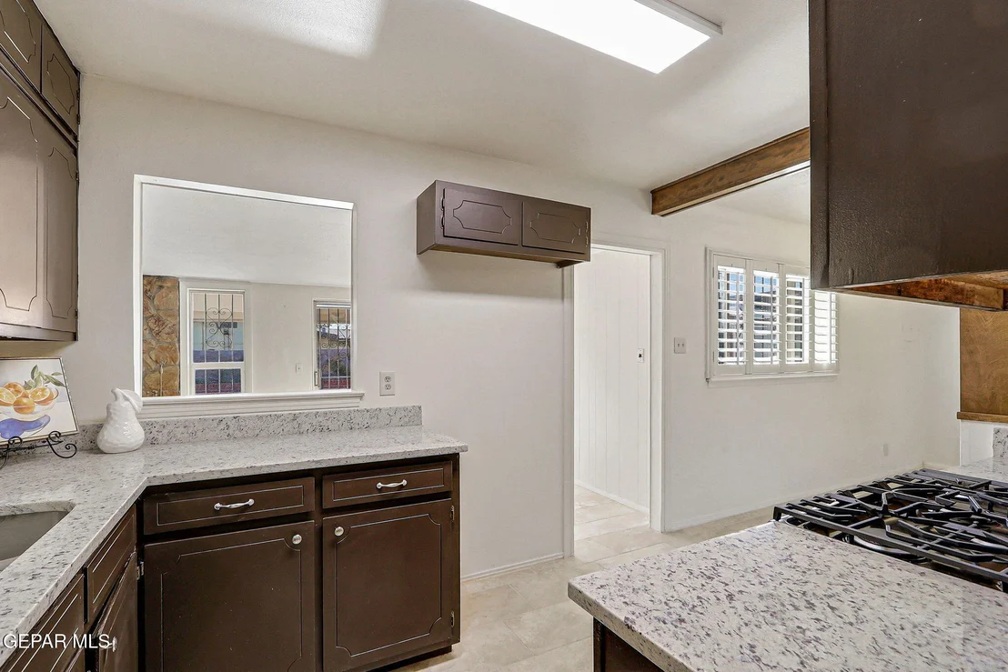 Photo of 1101 DOYLE Place