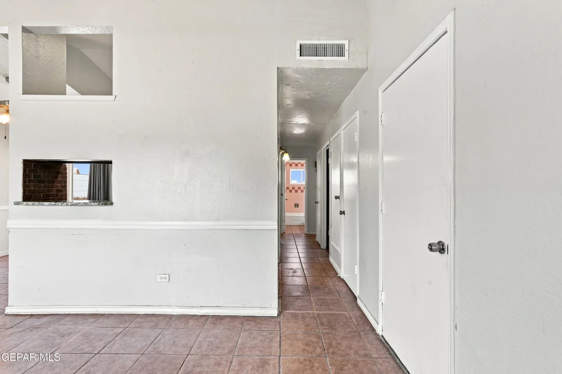 Photo of 6673 Tiger Eye Drive