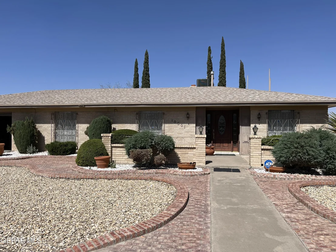 Photo of 10601 CAUSEWAY Drive