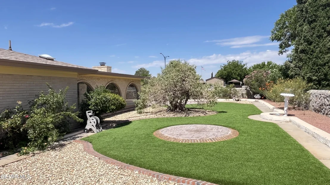 Photo of 10601 CAUSEWAY Drive