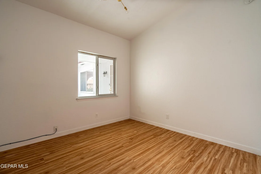 Photo of 904 Oneida Drive